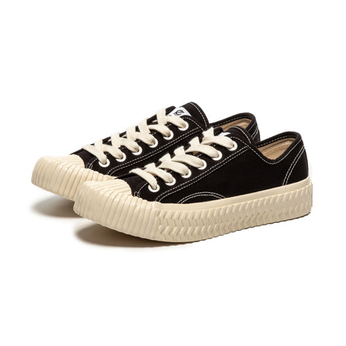 Bolt Low Carbon Black