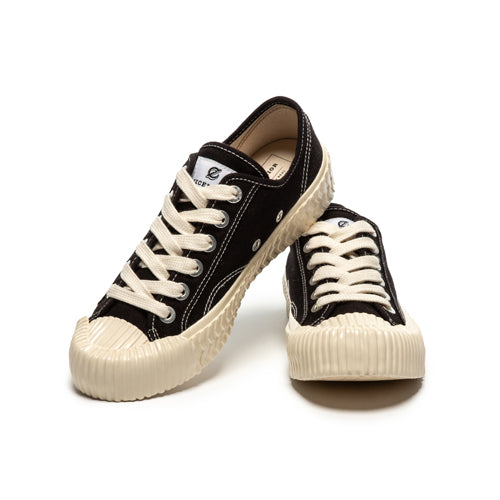 Bolt Low Carbon Black