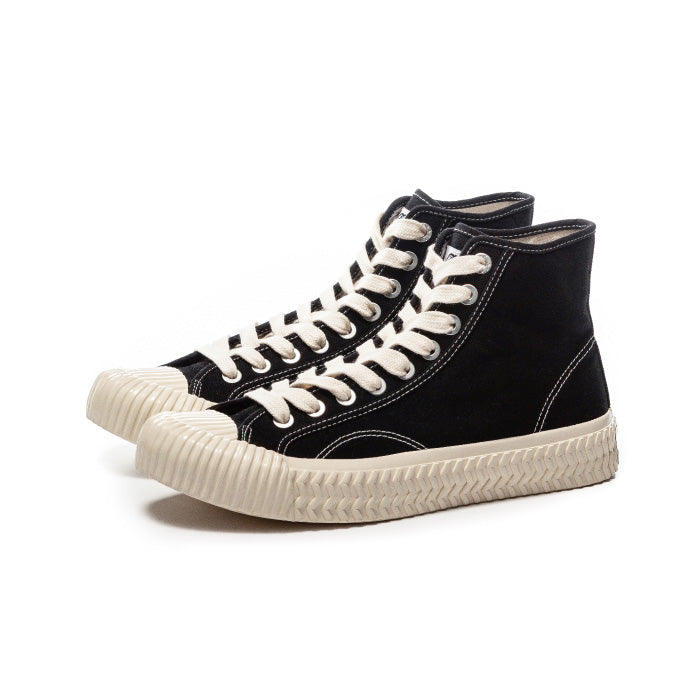 Bolt Low High Carbon Black