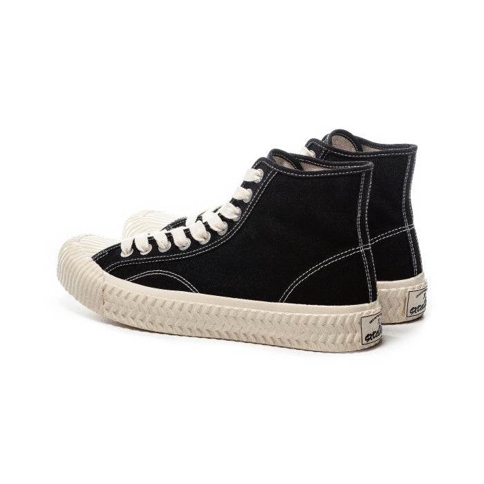 Bolt Low High Carbon Black